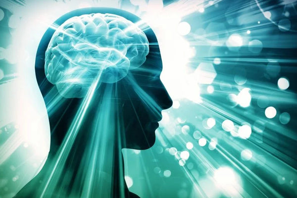 Enhance Your Mental Clarity with Light Therapy and Neuro-Enhancing Supplements